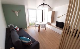 Appt 3 Pieces Climatise Avec Terrasse - Draps Et Serviettes Non Fournis